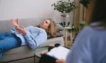 dlaczego psychoterapeuta nie udziela rad?